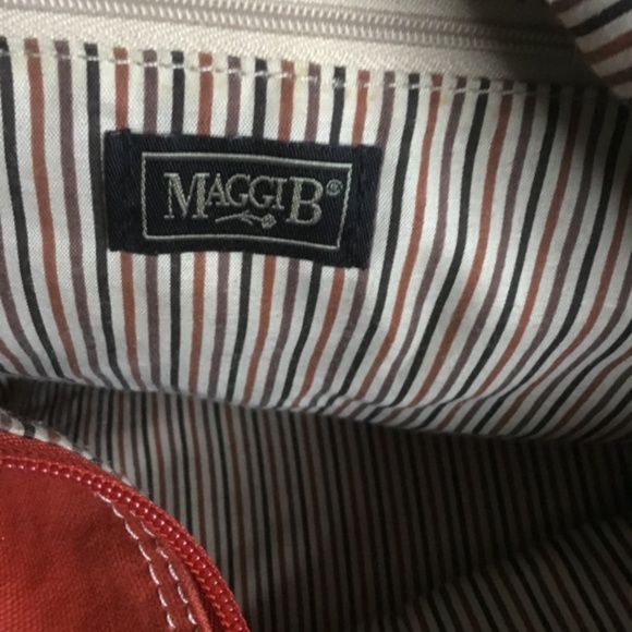 Maggi B Canvas Shoulder Bag - Picture 8 of 9